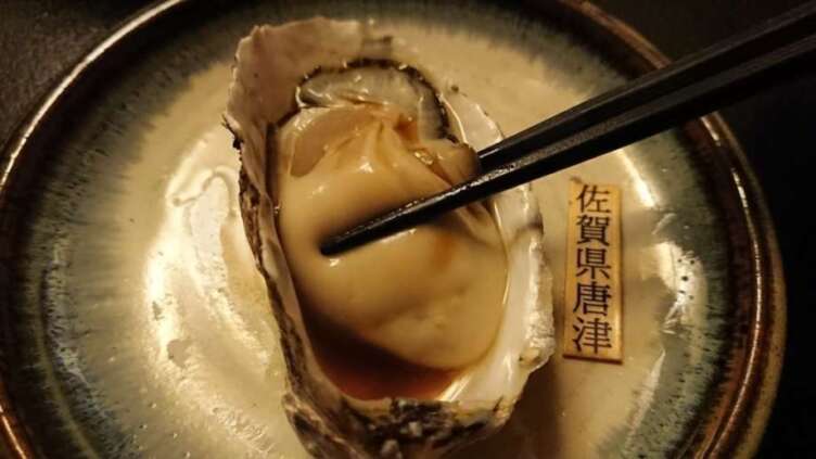 佐賀県唐津産の生牡蠣